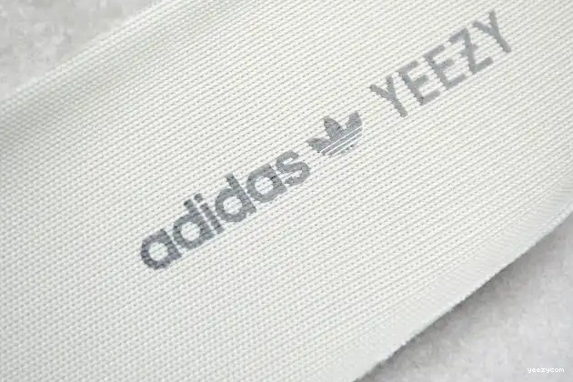 350 AQ2660 Moonrock Boost Yeezy Adidas 0614